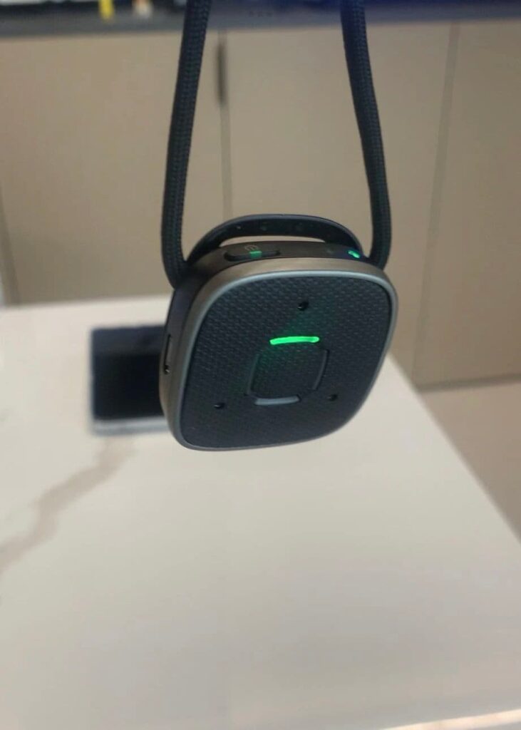 Wire-controlled microphone